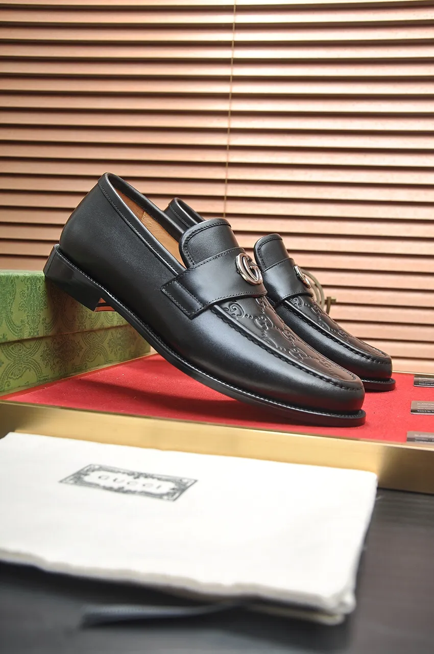 Men's men's shoes💰520💶【GUCCI】 (high-end Niuli) new model🍀Gucci* - top version Gucci classic casual leather shoes! It is made of imported original cowhide and has a comfortable first layer of cowhide lining! Original wear-resistant rubber outsole! High quality products! Code number 38-44!